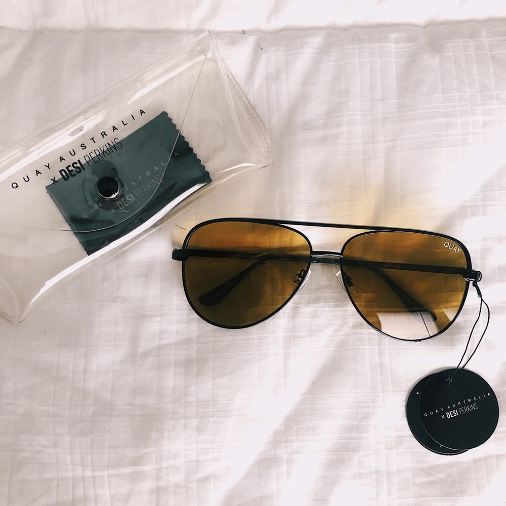 BRAND NEW!✨ QUAY X DESI PERKINS SAHARA SUNGLASSES